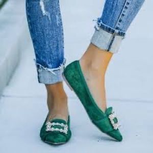 CHASE AND CHLOE emerald green and crystal velvet flats. Brand new size 10!